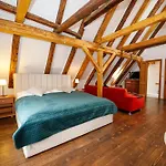 Svambersky Dum Hotel