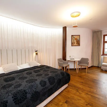 Szálloda Svambersky Dum 3*