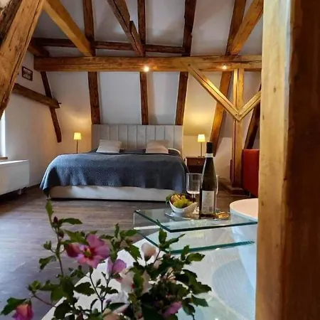 Svambersky Dum Hotel